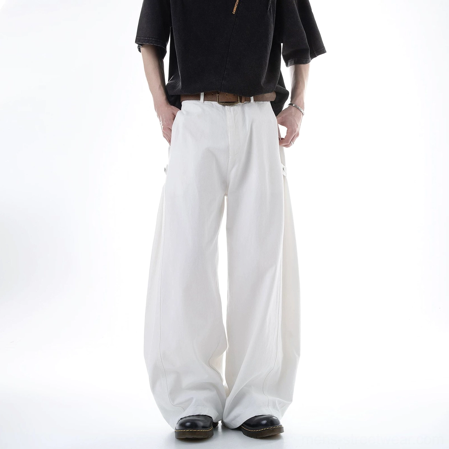 Acubi ultra wide-leg cargo pants product image featuring relaxed Korean streetwear trousers in a modern cotton wide-leg silhouette