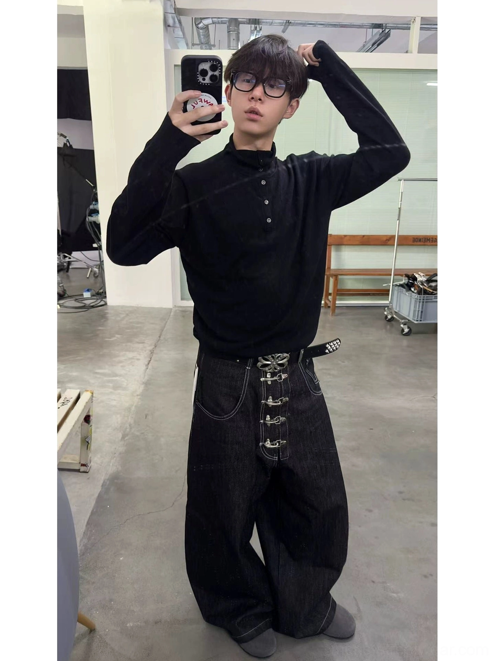 Black wide leg hook closure contrast stitch jeans front mirror selfie with black henley streetwear outfit