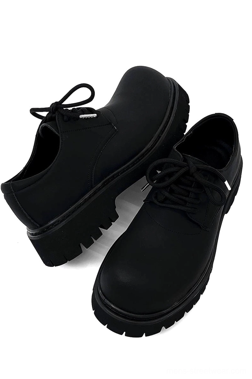 Chunky black derby shoe design featuring a bold platform sole for Acubi fashion and Seoul-inspired outfits
