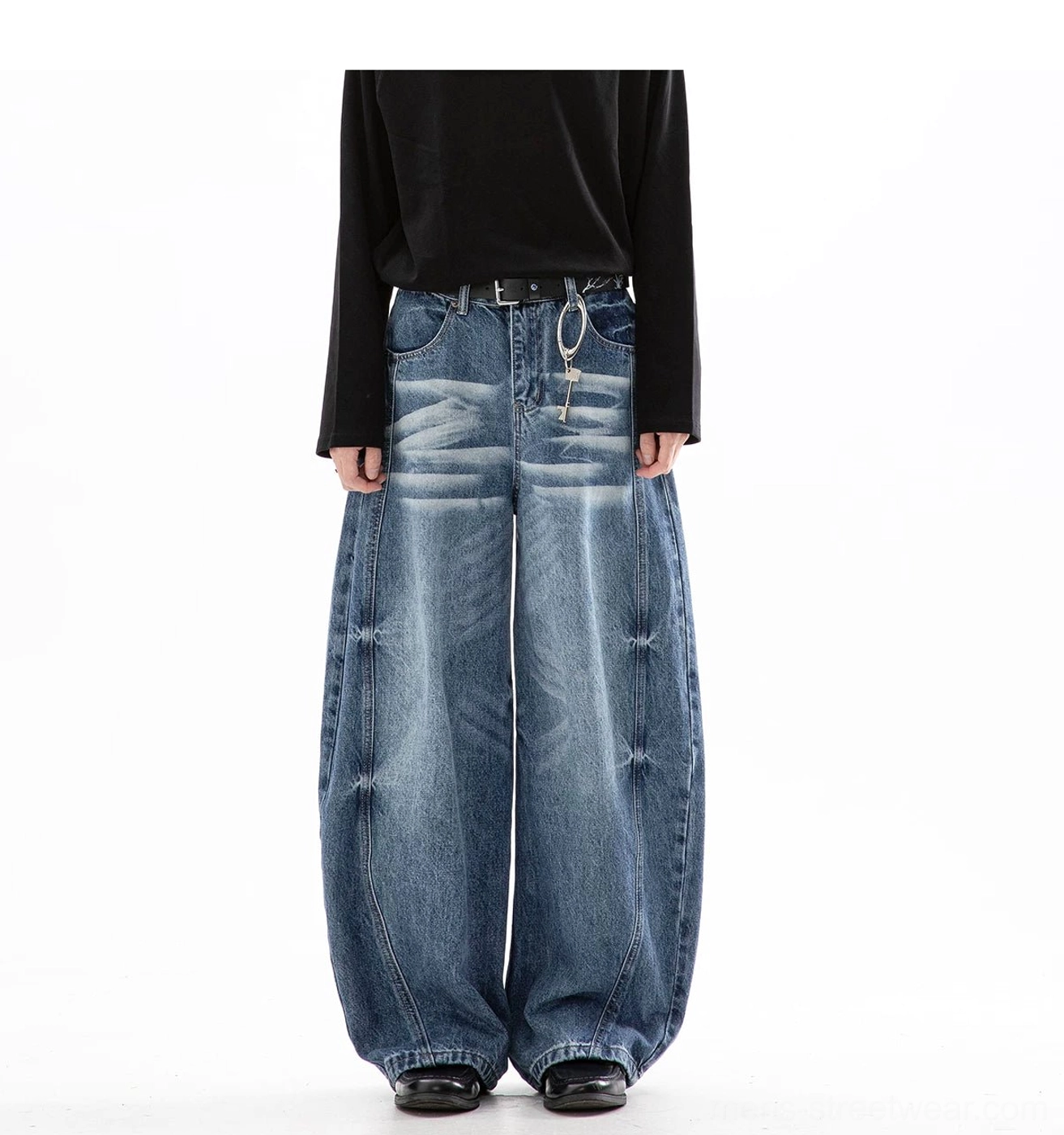 Light blue cloud washed ultra wide leg jeans styled with a metal waist chain in Korean streetwear fashion
