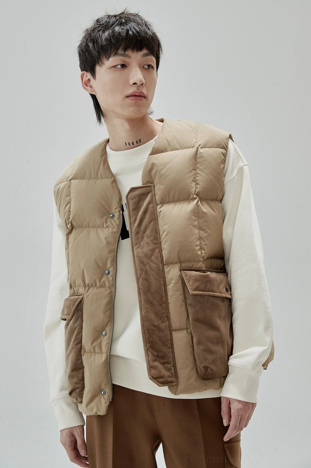 Contemporary Asian streetwear crewneck sweatshirt with nostalgic UNIFORM varsity graphic