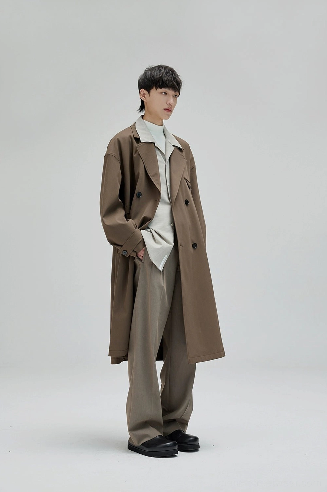 Mens wide leg suit pants with hidden side pockets relaxed fit and vintage-inspired tailored details