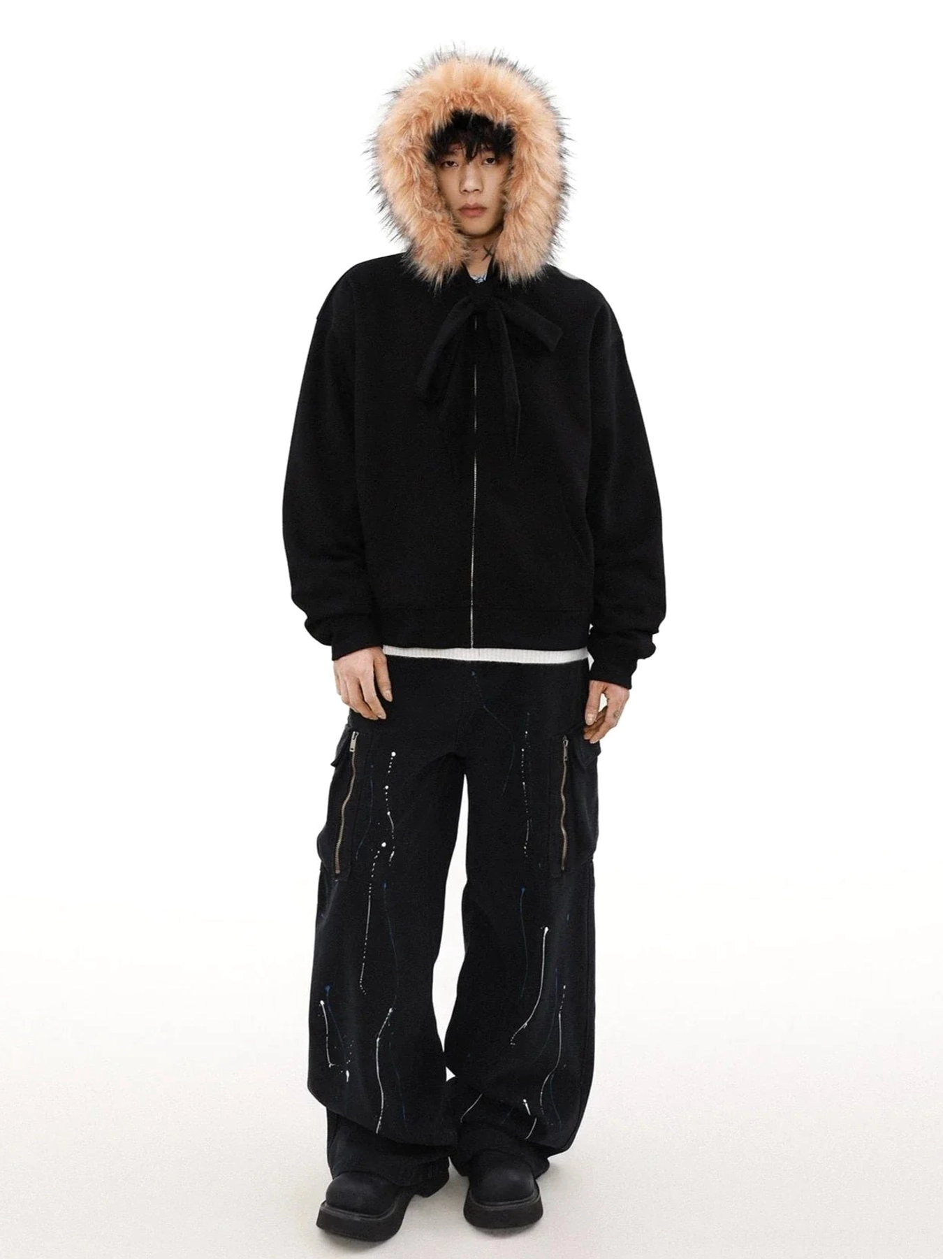 Faux fur trim zip-up hoodie with bow detail designed for Korean fashion and modern streetwear layering