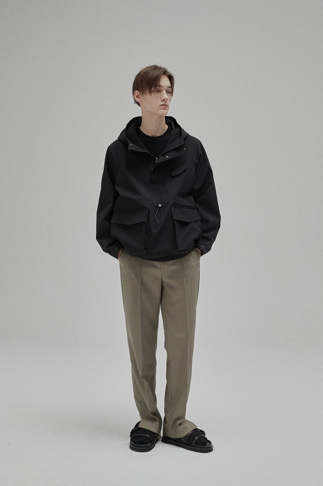 Clean fitted cotton crew neck tee for Korean fashion inspired everyday layering