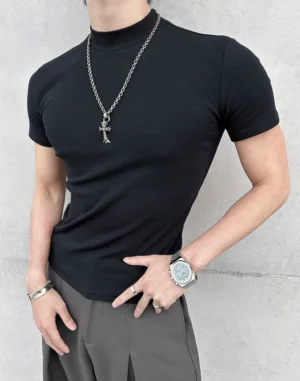 Black fitted mock-neck ribbed short-sleeve tee with layered necklaces in a close-up Korean streetwear styling photo