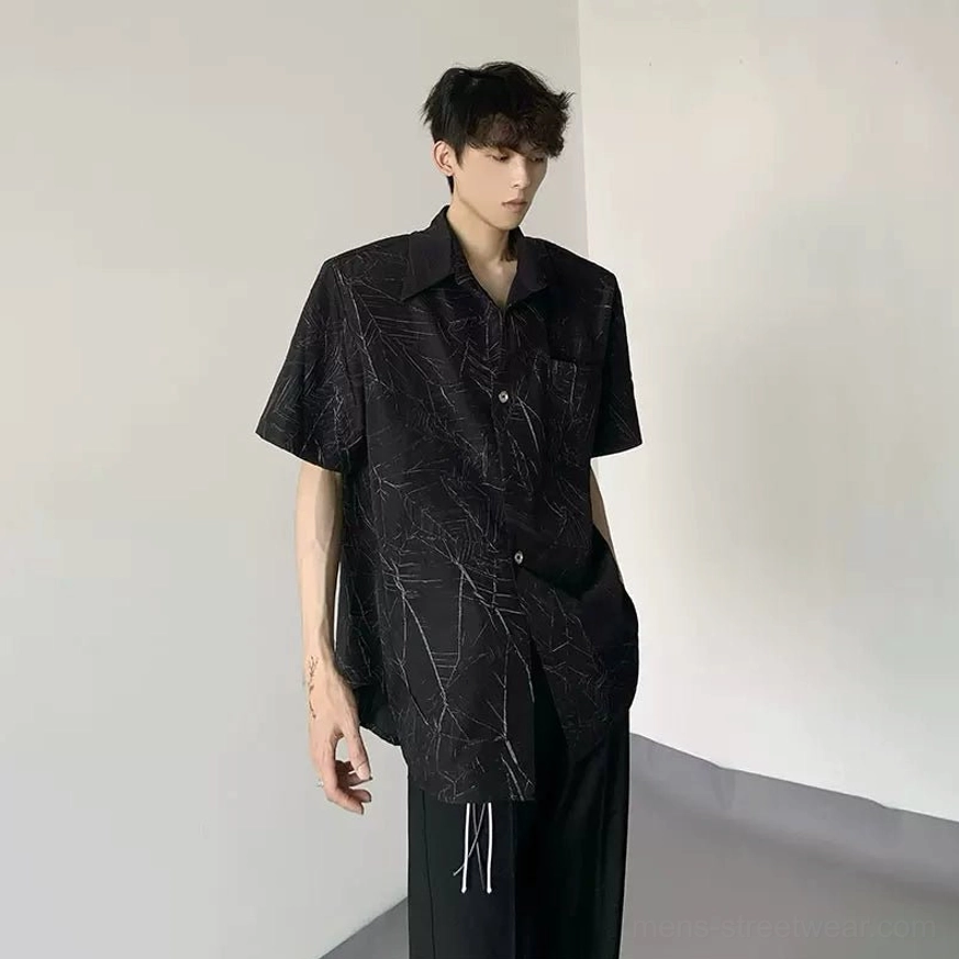 Frost Etch oversized leaf print streetwear shirt product image in monochrome Korean fashion style