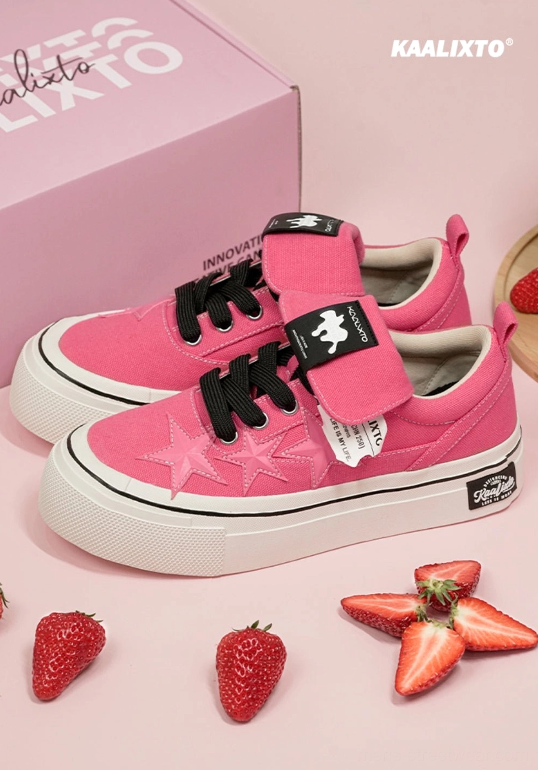 Hot pink star panel canvas platform sneakers product image with black laces, white rubber sole, and unisex Seoul streetwear design
