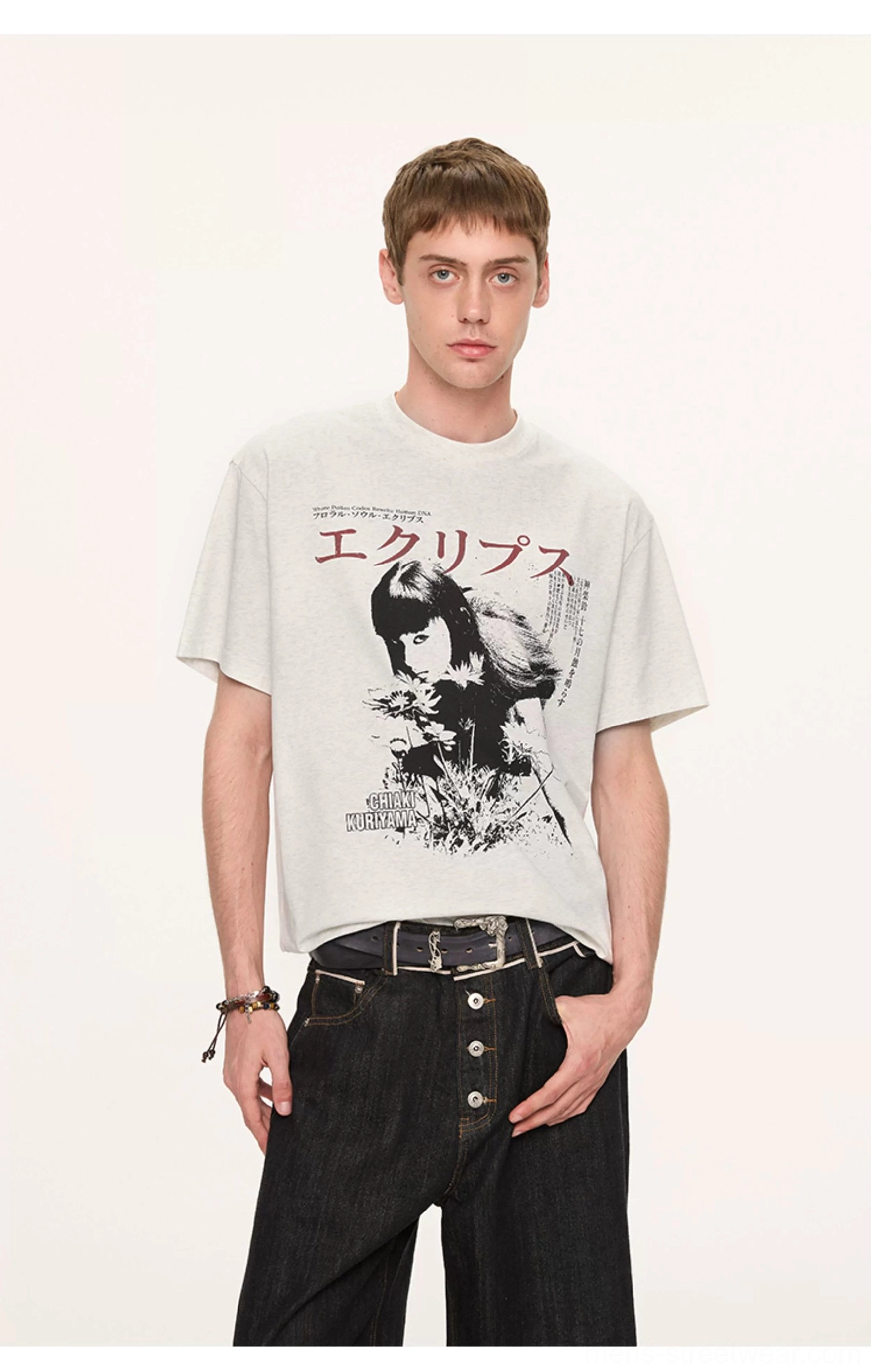 Japanese retro anime graphic T-shirt product image with oversized Korean streetwear silhouette and vintage-inspired print