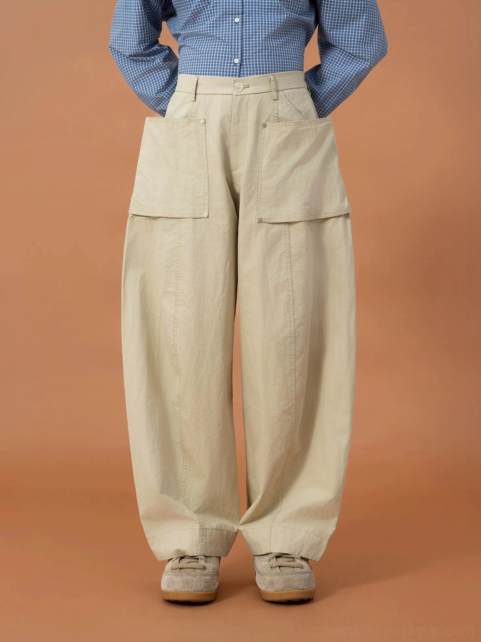 Khaki oversized utility cargo pod pants product image with balloon-leg volume, large functional pockets, and contemporary Korean streetwear styling