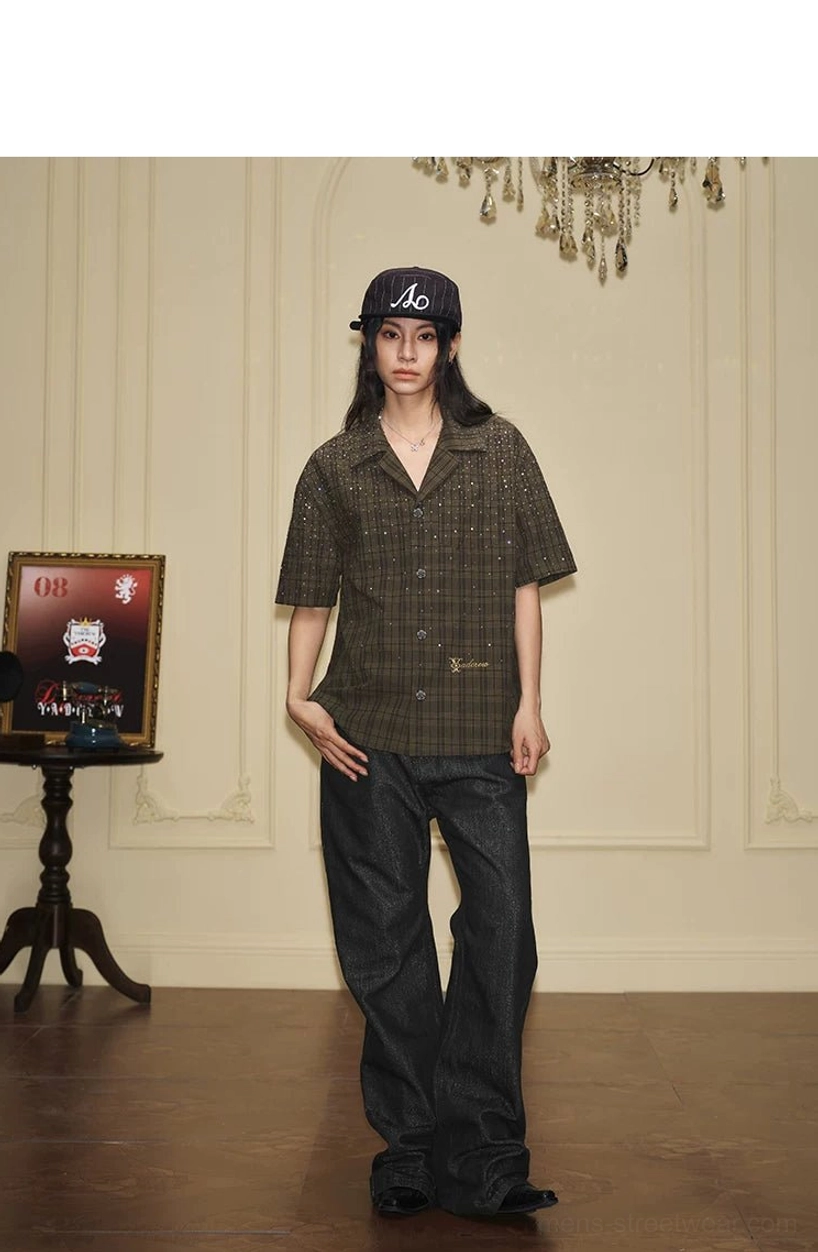 Female model in a sparkling olive plaid camp collar shirt paired with wide-leg dark denim for a Korean streetwear look