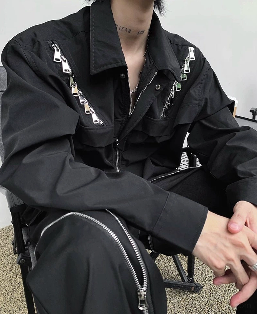 Korean style zip-cascade shirt jacket designed for layered spring and autumn streetwear outfits