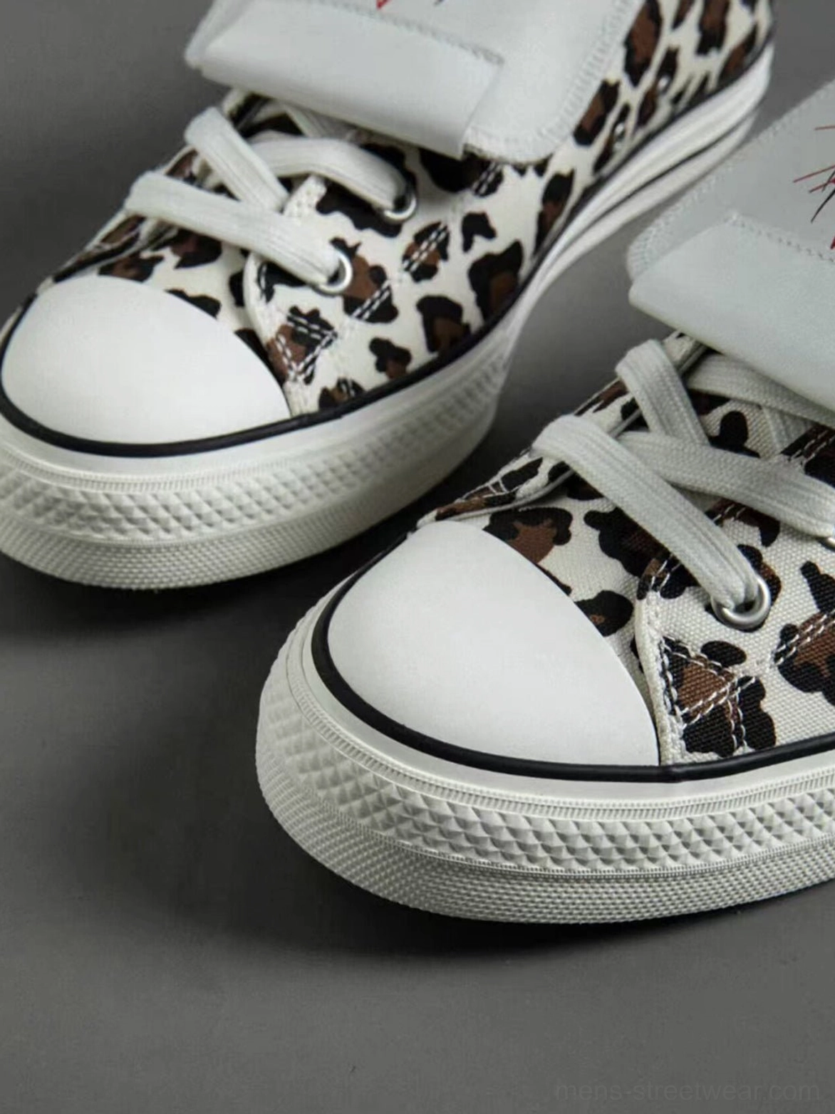 Leopard print spider-tongue sneakers designed for punk, Acubi, Korean fashion, and bold everyday canvas sneaker outfits