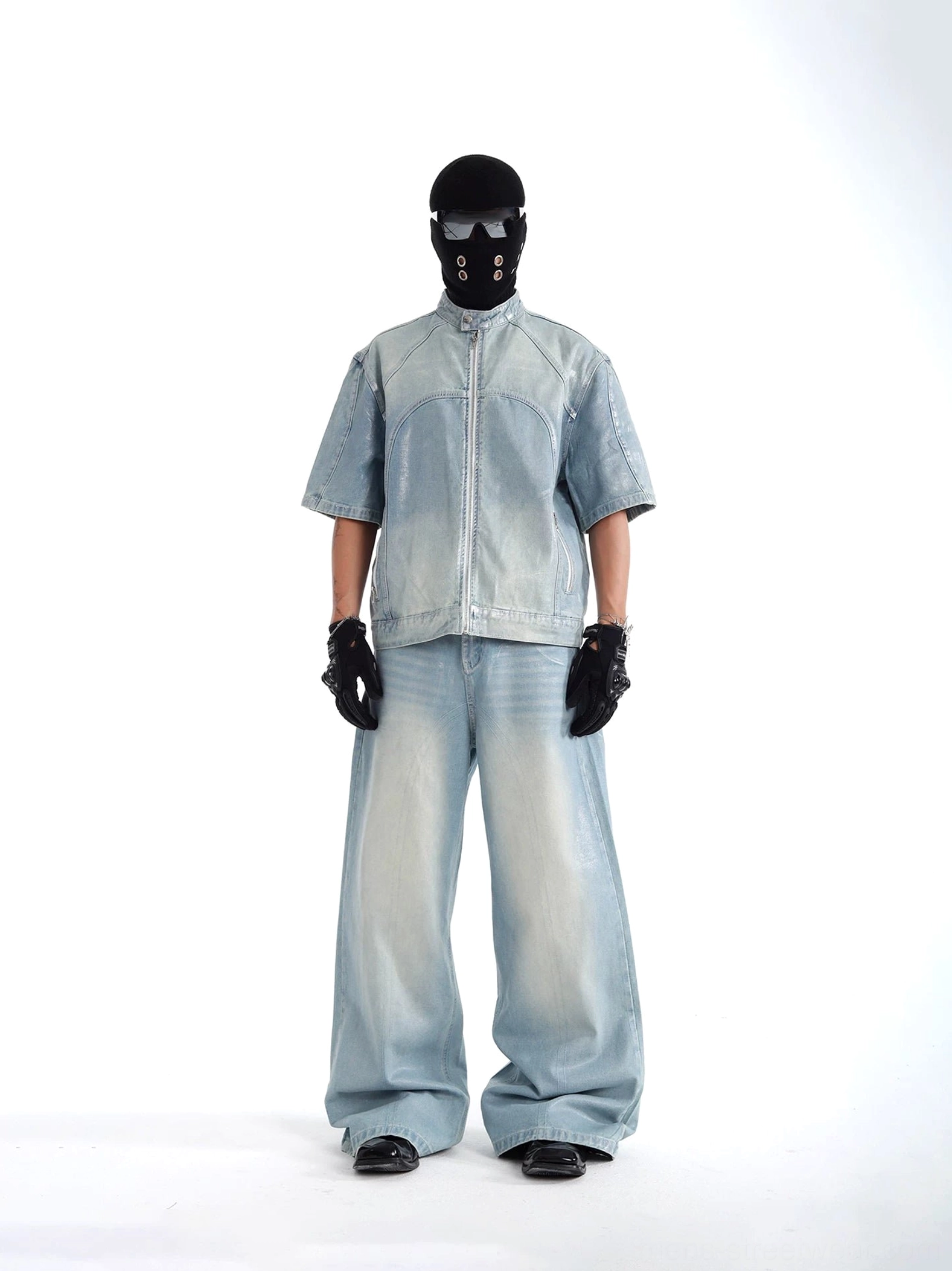 Full matching acid wash denim streetwear set with boxy short sleeve jacket and high waisted wide leg jeans