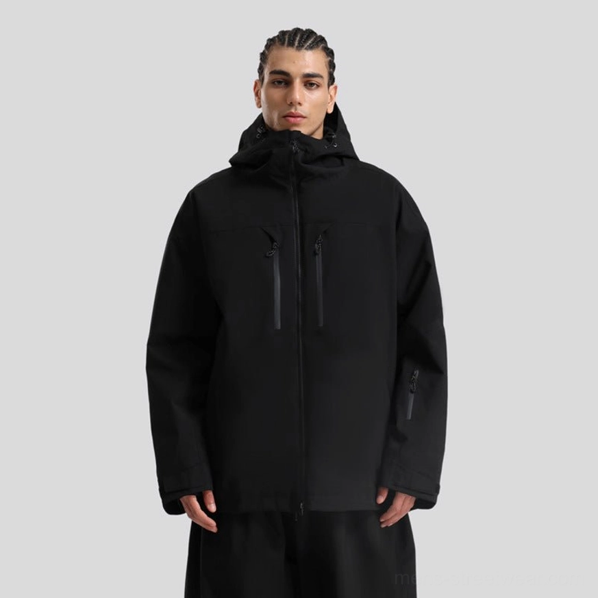 Black color option for the men’s oversized hooded waterproof snowboard and ski jacket
