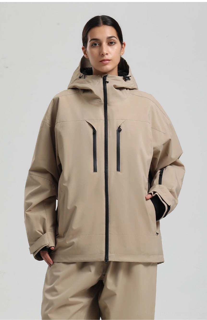 Hooded men’s ski shell with a roomy layering silhouette and clean technical details for cold-weather outfits