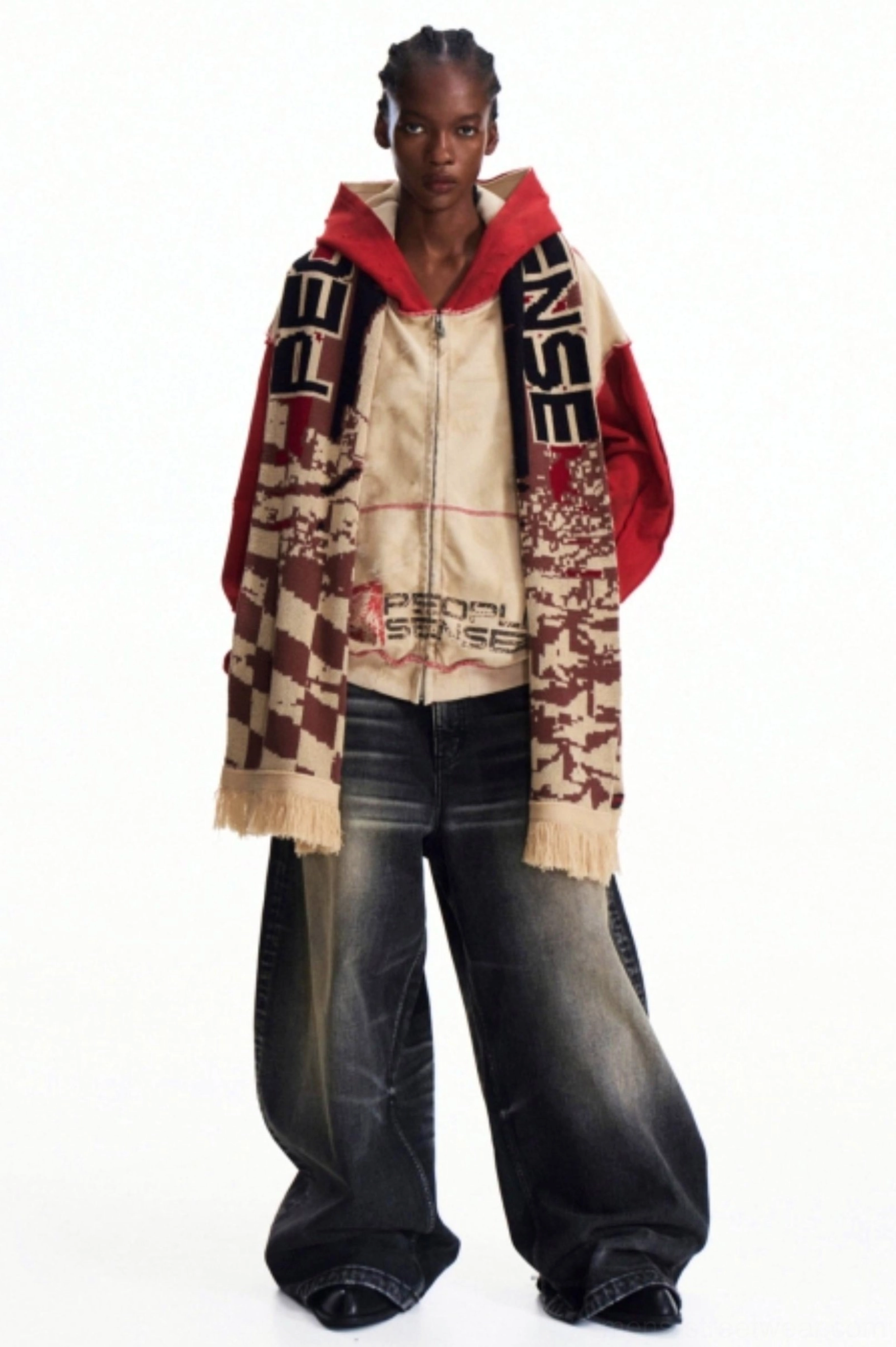 Men’s two-tone red and beige graphic zip hoodie jacket with letter print scarf and loose dark denim