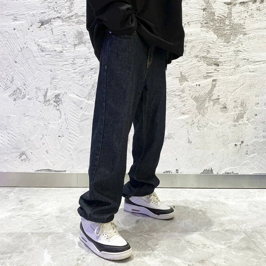 Dark indigo midnight fade relaxed straight leg jeans classic five pocket detail