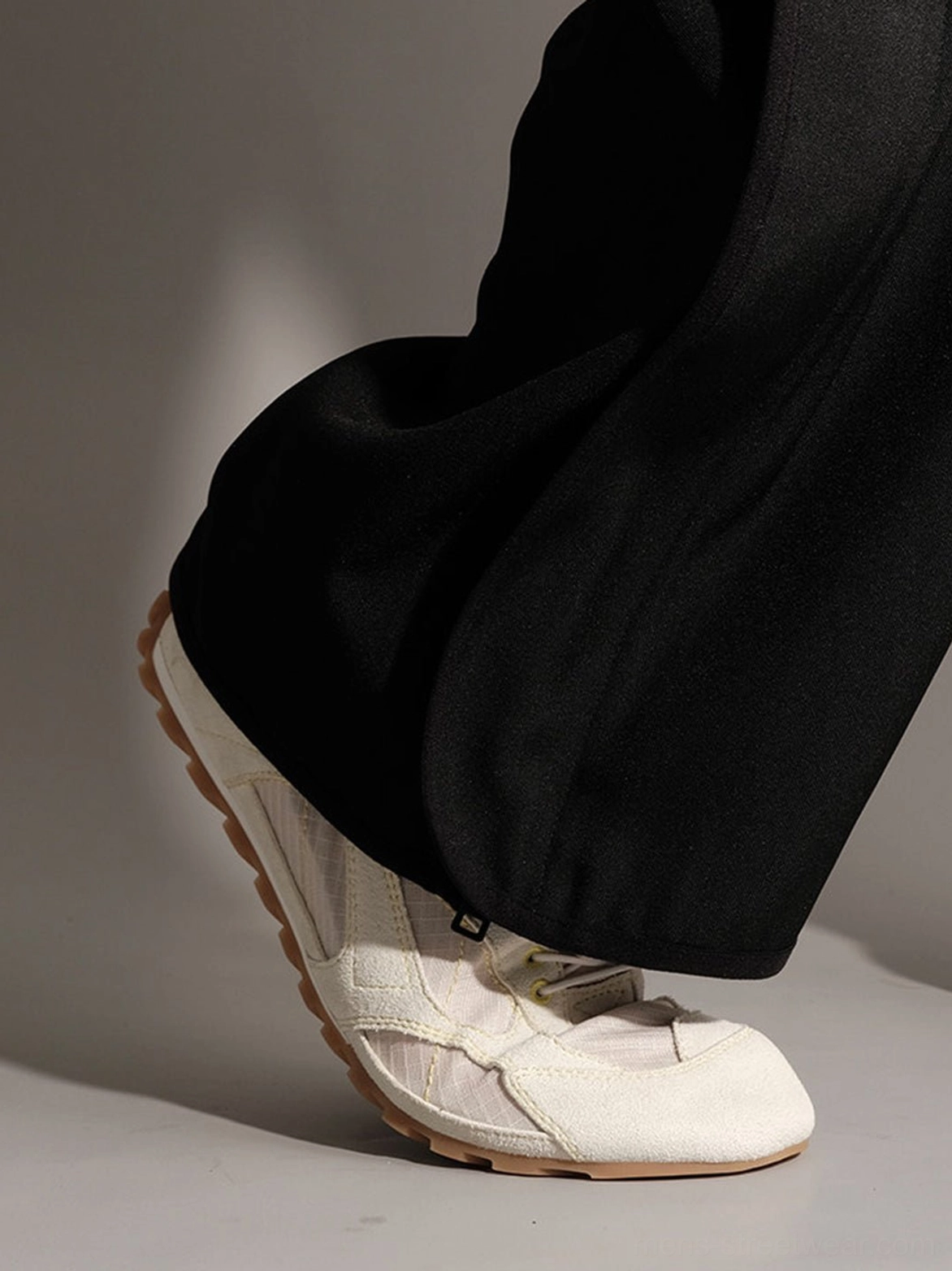 Minimalist paneled nubuck trainers designed for Korean streetwear, Acubi fashion, and everyday casual styling