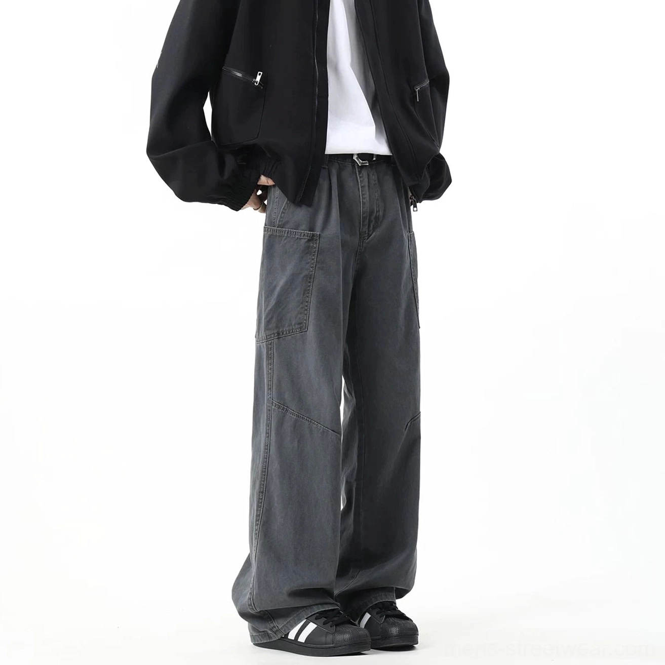 Modern Korean streetwear cargo pants featuring a relaxed mid-rise, full-length wide-leg shape, and practical utility pockets