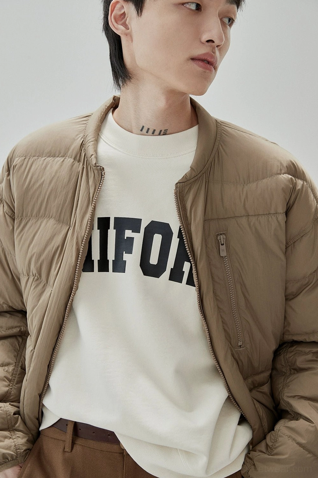 Modern retro sweatshirt suitable for Acubi fashion outfits, denim looks, and puffer layering