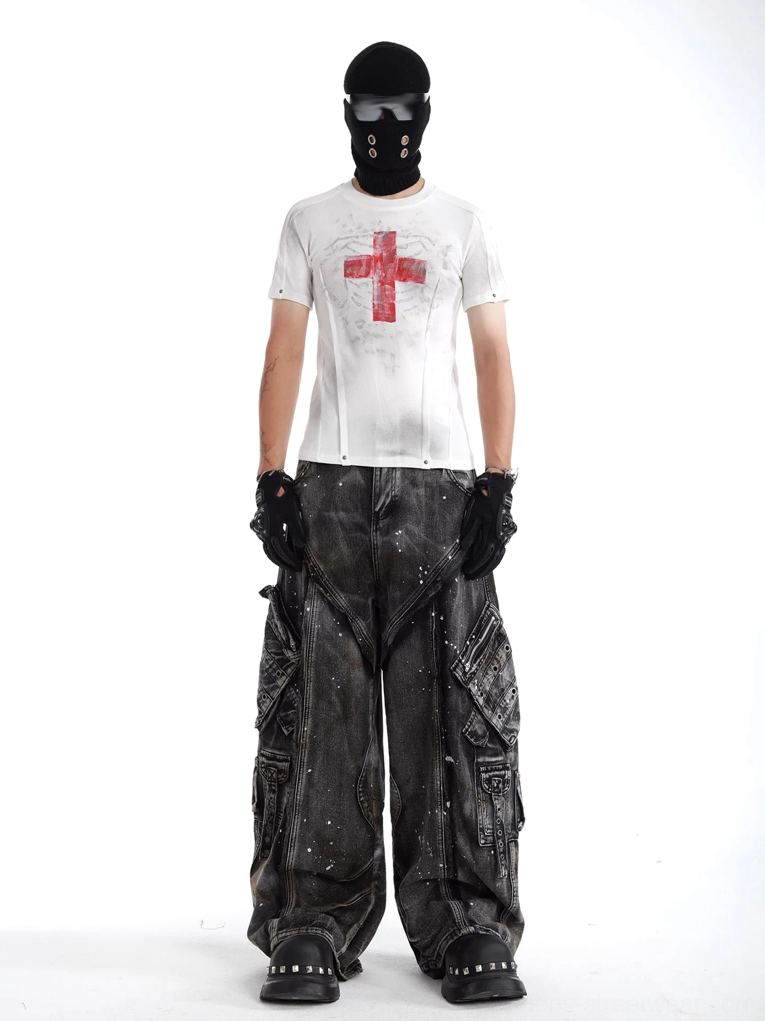 Front outfit view featuring gray acid wash splatter cargo denim jeans in an oversized Korean streetwear style