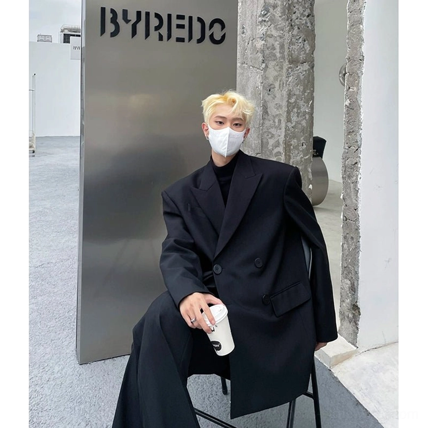 Oversized black double-breasted blazer with a structured relaxed fit for Seoul-inspired streetwear outfits