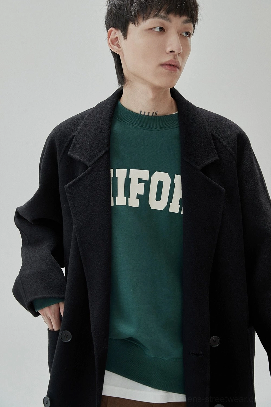 Retro graphic cotton sweatshirt with durable rubber print and relaxed unisex-inspired silhouette
