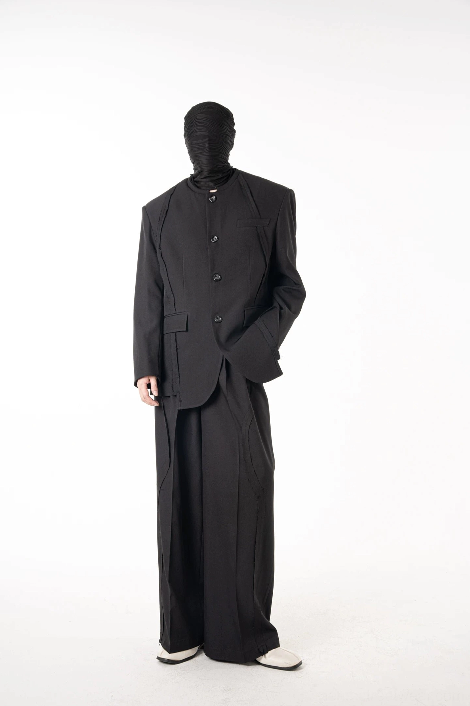 Sculpted black stand collar blazer and wide-leg suit set product view for modern Korean streetwear wardrobe