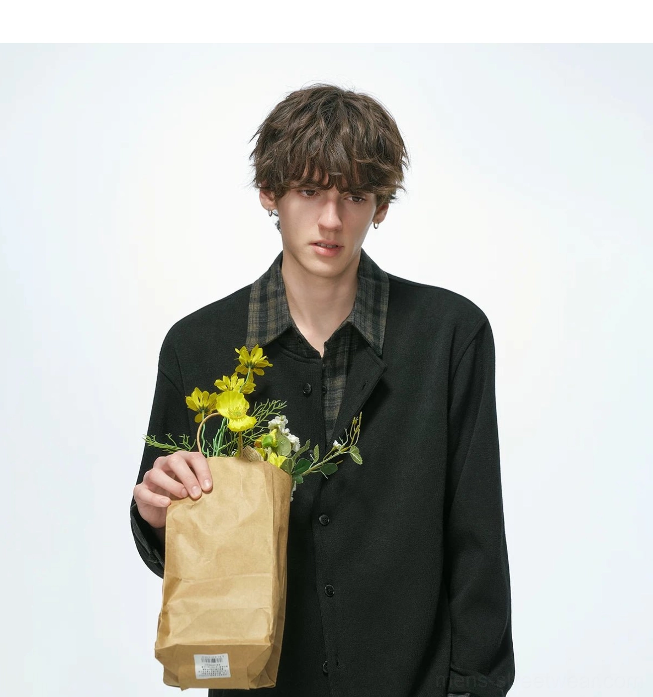 Soft brushed knit plaid collar shirt jacket suitable for vintage-inspired casual layering
