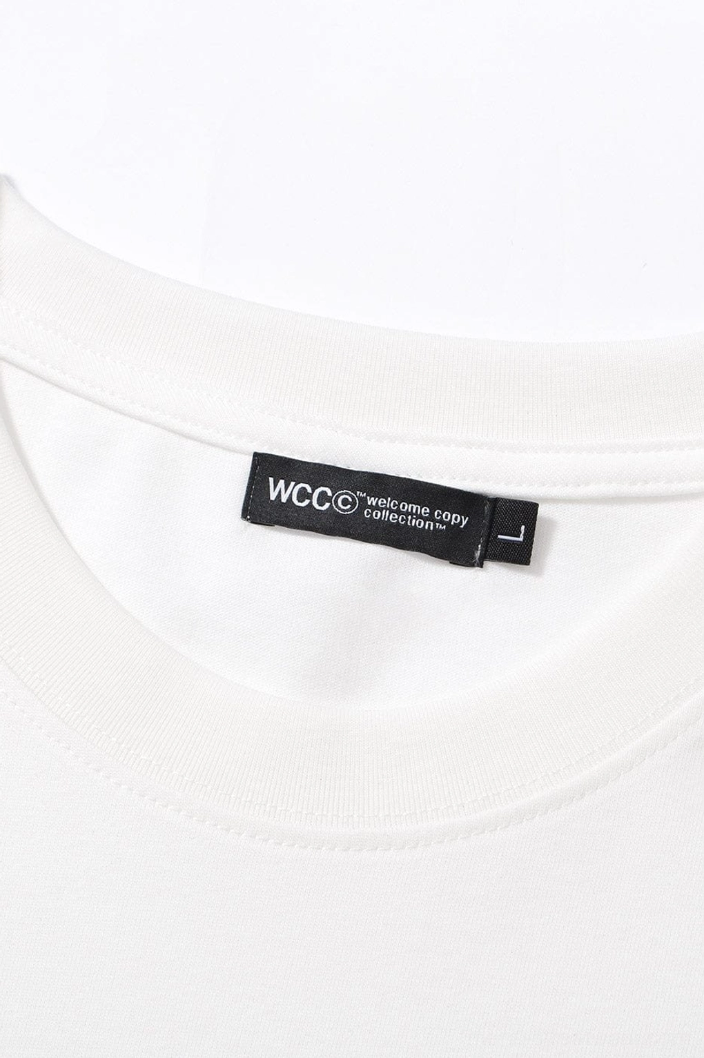 Sorry Girls I Only Date Models graphic T-shirt detail for Korean streetwear and casual fashion