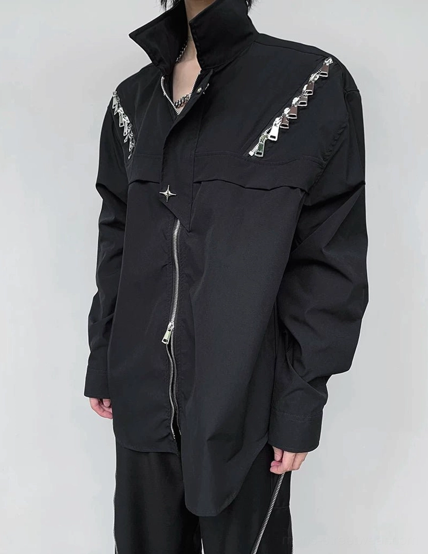 Streetwear shirt jacket featuring full zipper closure, pointed collar, and relaxed boxy silhouette
