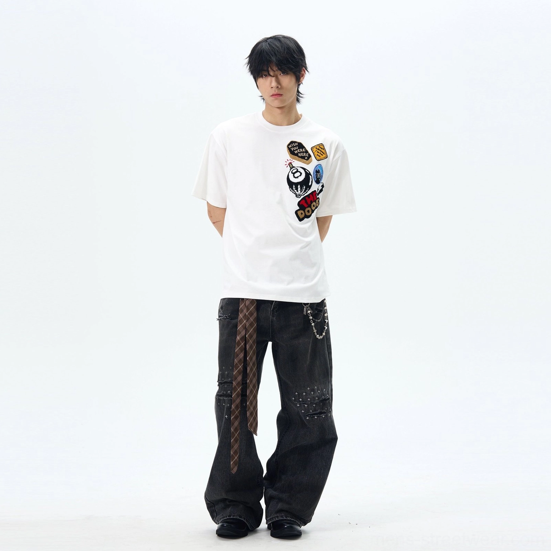 THE DOODS embroidered graphic patch oversized streetwear T-shirt product image in white color