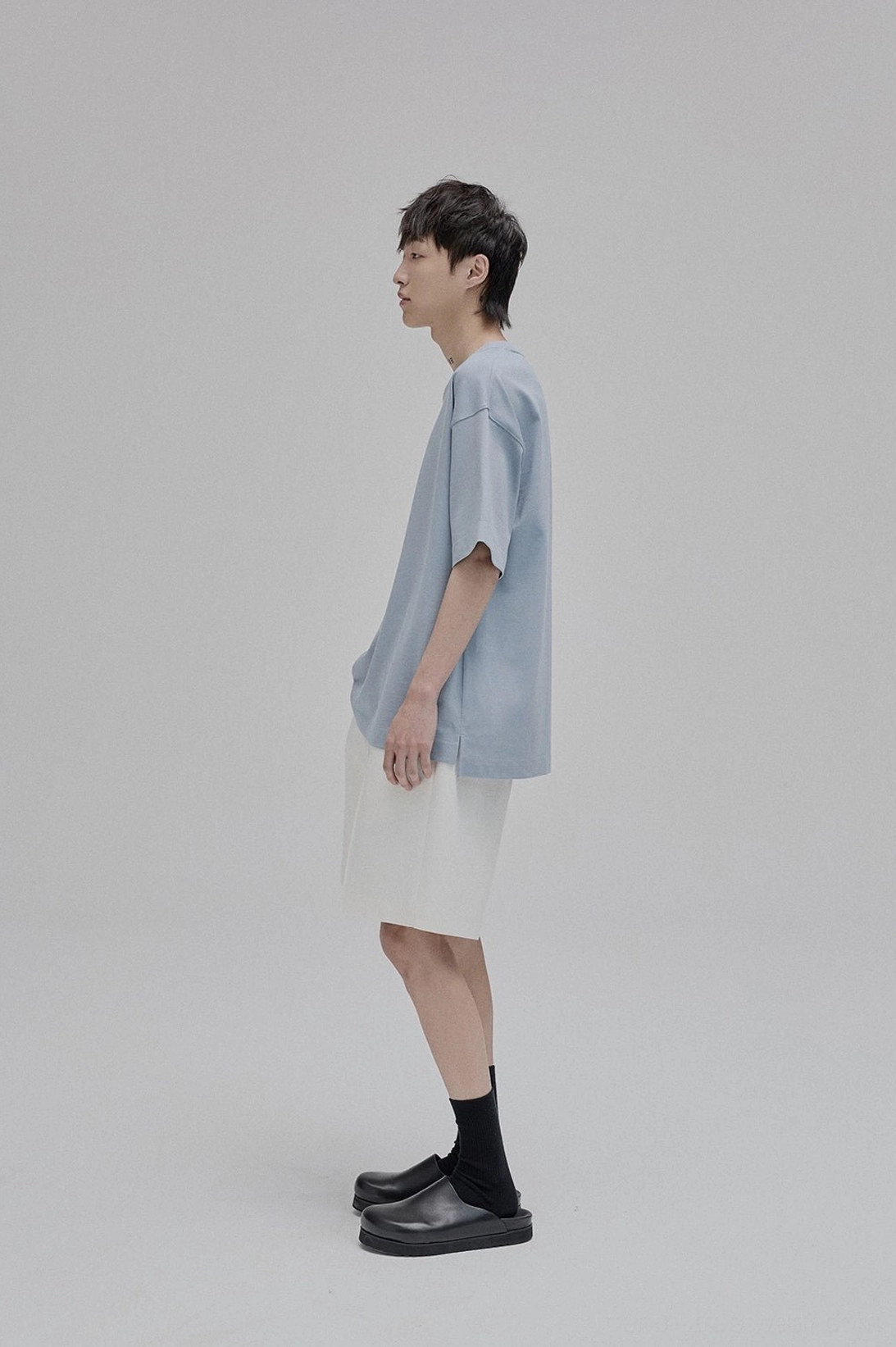 White lace-up straight leg shorts alternative colorway overview silhouette streetwear casual pants styling